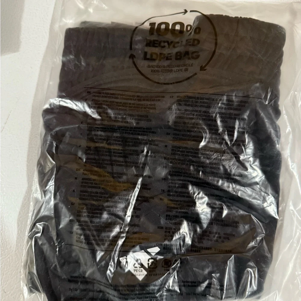 Adidas High Rise Shorts (PLUS SIZE) - Picture 3 of 3